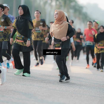 Runner Photo 6396525