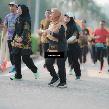 Runner Photo 6396547
