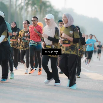 Runner Photo 6396556