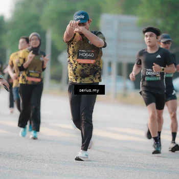 Runner Photo 6396725