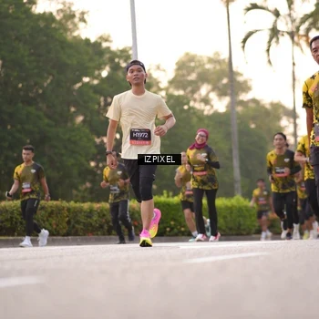 Runner Photo 6396742