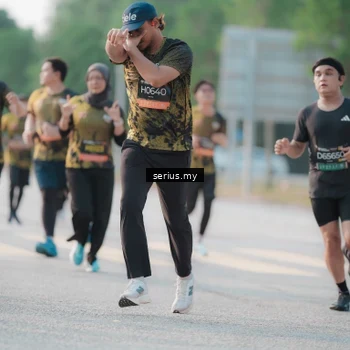 Runner Photo 6396743