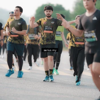 Runner Photo 6396745