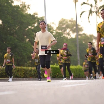 Runner Photo 6396754