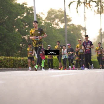 Runner Photo 6396929