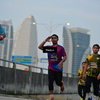 Runner Photo 6396977