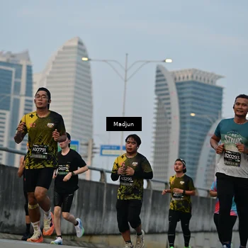 Runner Photo 6397415