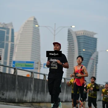 Runner Photo 6397691
