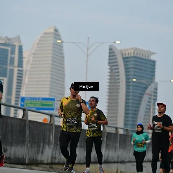 Runner Photo 6397810