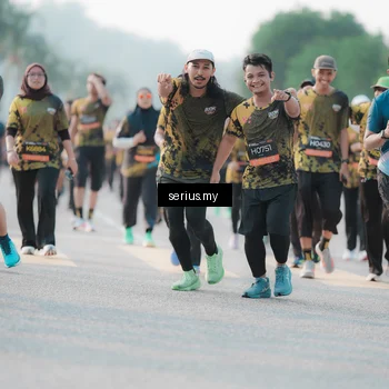 Runner Photo 6398052