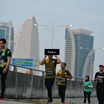 Runner Photo 6398054
