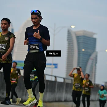 Runner Photo 6398189