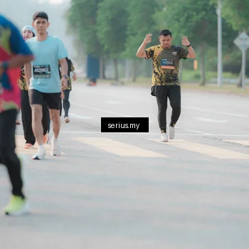 Runner Photo 6398335