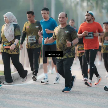 Runner Photo 6398368