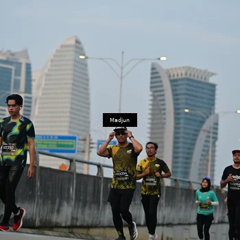 Runner Photo 6398413