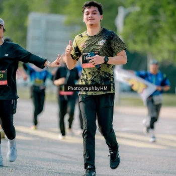 Runner Photo 6398428