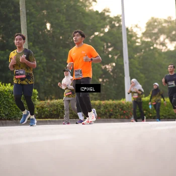 Runner Photo 6398653