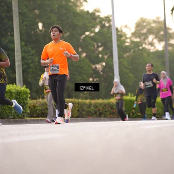 Runner Photo 6398666