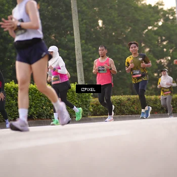 Runner Photo 6398667