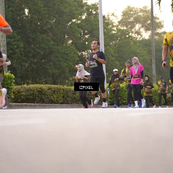 Runner Photo 6398693