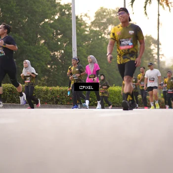 Runner Photo 6398749