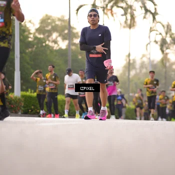 Runner Photo 6398765