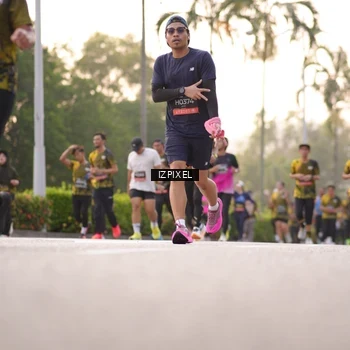 Runner Photo 6398832