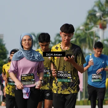 Runner Photo 6399003