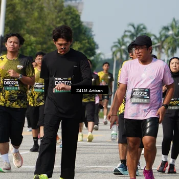 Runner Photo 6399033
