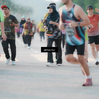 Runner Photo 6399050
