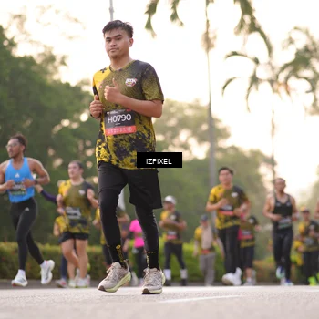 Runner Photo 6399052