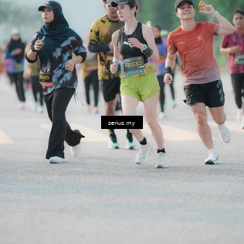 Runner Photo 6399057