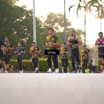 Runner Photo 6399101