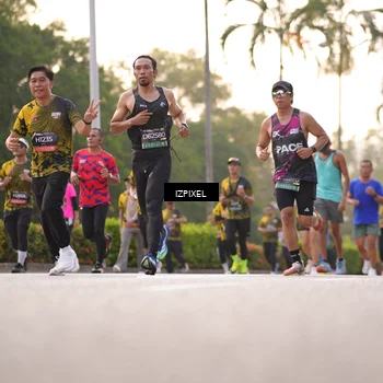 Runner Photo 6399112