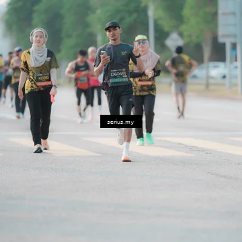 Runner Photo 6399215