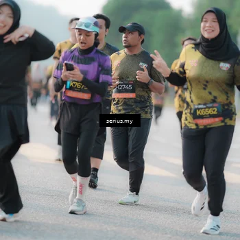 Runner Photo 6400009