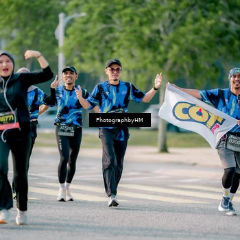 Runner Photo 6400026