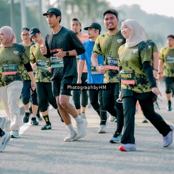 Runner Photo 6400142