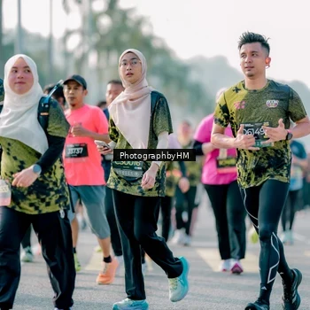 Runner Photo 6400332