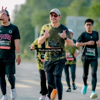 Runner Photo 6400541