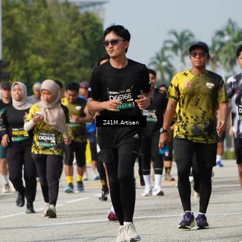 Runner Photo 6400570