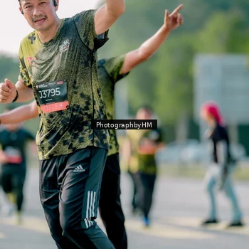 Runner Photo 6400894