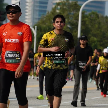 Runner Photo 6401024