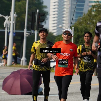 Runner Photo 6401031