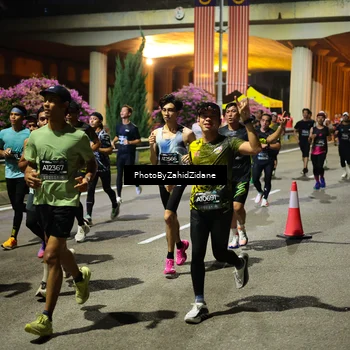 Runner Photo 6401214
