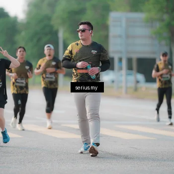 Runner Photo 6401711