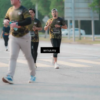 Runner Photo 6401715