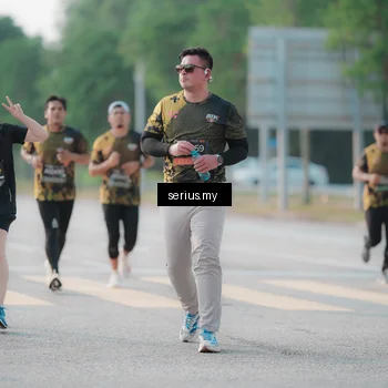Runner Photo 6401719