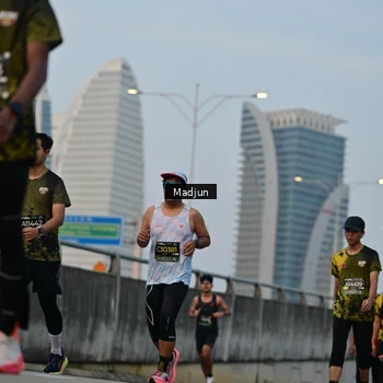 Runner Photo 6402319