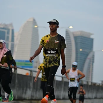Runner Photo 6402325